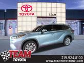 Photo of 2023 Moon Dust Toyota Highlander Hybrid