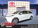 Photo of 2023 Pearl Toyota Sienna