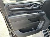 Thumbnail of 2022 Onyx Black GMC Yukon
