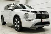 Thumbnail of 2025 White Diamond With Black Roof Mitsubishi Outlander
