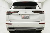 Thumbnail of 2025 White Diamond With Black Roof Mitsubishi Outlander