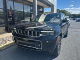 Thumbnail of 2023 Diamond Black Crystal Pearlcoat Jeep Grand Cherokee L