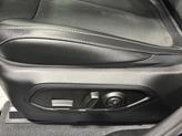 Thumbnail of 2024 Diamond Black Crystal Pearlcoat Jeep Grand Cherokee L