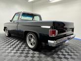 Thumbnail of 1986 Black/Silver Chevrolet Pickup Truck