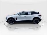 Thumbnail of 2024 Iridescent Pearl Tricoat Chevrolet Blazer EV