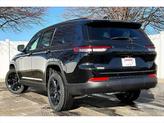 Thumbnail of 2025 Diamond Black Crystal Pearlcoat Jeep Grand Cherokee L