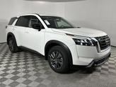 Thumbnail of 2025 Glacier White Nissan Pathfinder