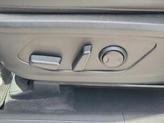 Thumbnail of 2021 Glacial White Pearl Kia Sorento