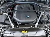 Thumbnail of 2025 Mineral White Metallic BMW 750e
