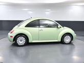 Thumbnail of 2002 Green Metallic Volkswagen New Beetle