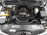 Thumbnail of 2004 Summit White Chevrolet Suburban