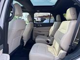 Thumbnail of 2018 White Platinum Metallic Tri-Coat Ford Explorer