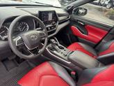 Thumbnail of 2022 Celestial Silver Metallic Toyota Highlander