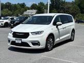 Thumbnail of 2023 Bright White Clearcoat Chrysler Pacifica Hybrid