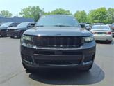 Thumbnail of 2025 Diamond Black Crystal Pearlcoat Jeep Grand Cherokee L