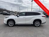Thumbnail of 2021 Blizzard Pearl Toyota Highlander
