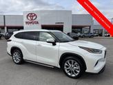 Photo of 2021 Blizzard Pearl Toyota Highlander