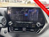 Thumbnail of 2021 Blizzard Pearl Toyota Highlander