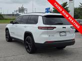 Thumbnail of 2022 Bright White Clearcoat Jeep Grand Cherokee L