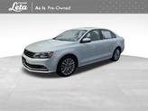 Photo of 2015 White Volkswagen Jetta