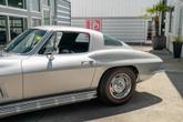 Thumbnail of 1967 Silver Pearl Chevrolet Corvette