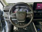 Thumbnail of 2022 Moon Dust Toyota Highlander