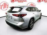 Thumbnail of 2023 Celestial Silver Toyota Highlander