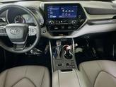 Thumbnail of 2023 Celestial Silver Toyota Highlander