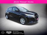 Photo of 2024 Super Black Nissan Kicks
