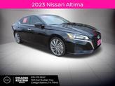 Photo of 2023 Black Nissan Altima