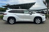 Thumbnail of 2023 Wind Chill Pearl Toyota Highlander