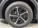 Thumbnail of 2025 Aurora Black Pearl Kia Niro