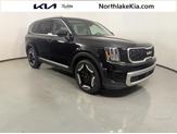 Photo of 2025 Ebony Black Kia Telluride