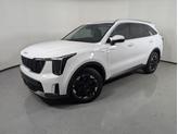 Thumbnail of 2025 Glacial White Pearl Kia Sorento