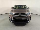 Thumbnail of 2017 Toasted Walnut Pearl Toyota Highlander