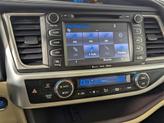Thumbnail of 2017 Toasted Walnut Pearl Toyota Highlander