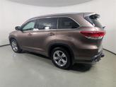 Thumbnail of 2017 Toasted Walnut Pearl Toyota Highlander