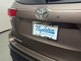 Thumbnail of 2017 Toasted Walnut Pearl Toyota Highlander