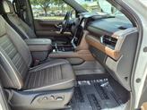 Thumbnail of 2025 White Frost Tricoat GMC Yukon