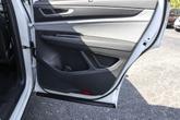 Thumbnail of 2024 Opal White Pearl Effect Volkswagen Atlas Cross Sport