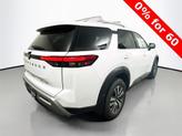 Thumbnail of 2025 Everest White P Nissan Pathfinder