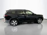 Thumbnail of 2021 Diamond Black Jeep Grand Cherokee L