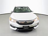Thumbnail of 2017 White Orchid Pearl Honda Accord