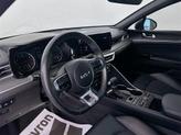 Thumbnail of 2022 Glacial White Pearl Kia K5