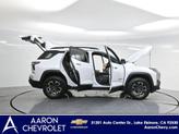 Thumbnail of 2026 Polar White Tricoat Chevrolet Equinox
