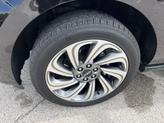 Thumbnail of 2024 Black Metallic Lincoln Navigator