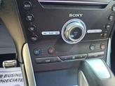 Thumbnail of 2018 White Platinum Metallic Tri-Coat Ford Edge
