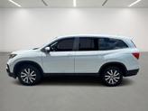 Thumbnail of 2022 Platinum White Pearl Honda Pilot