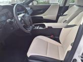 Thumbnail of 2025 Eminent White Pearl 085 Lexus ES 300h
