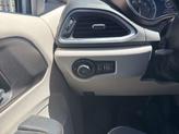 Thumbnail of 2018 Bright White Clearcoat Chrysler Pacifica